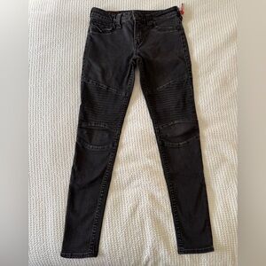 NWOT True Religion Charcoal Low-Rise Super Skinny Moto Jeans - Sz 28